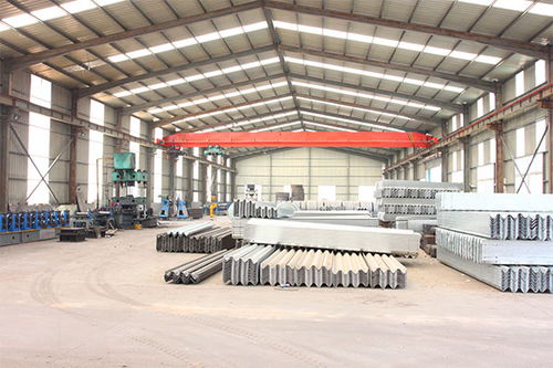 呈貢公路波形防撞護(hù)欄廠化工產(chǎn)品 安全防護(hù)與技術(shù)創(chuàng)新